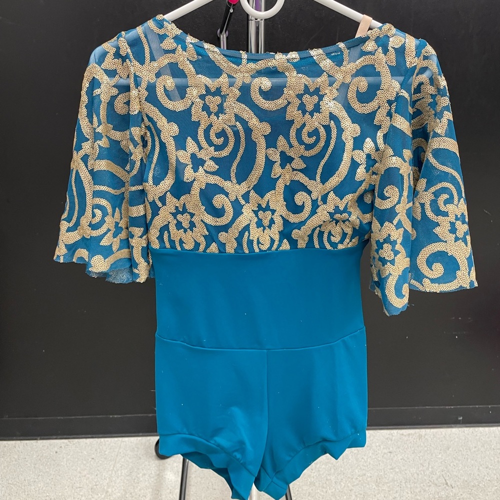 Weismanns dance costume